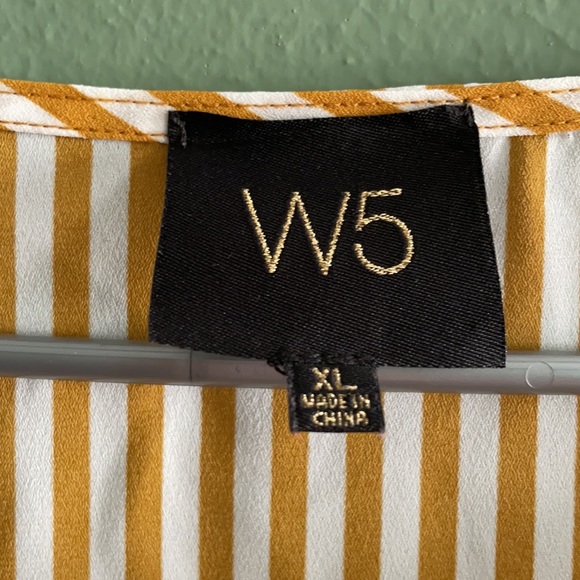 Beautiful casual blouse - Picture 2 of 2